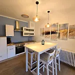Klassik Appartement mit 1 Schlafzimmer und Balkon im Dachgeschoss 184