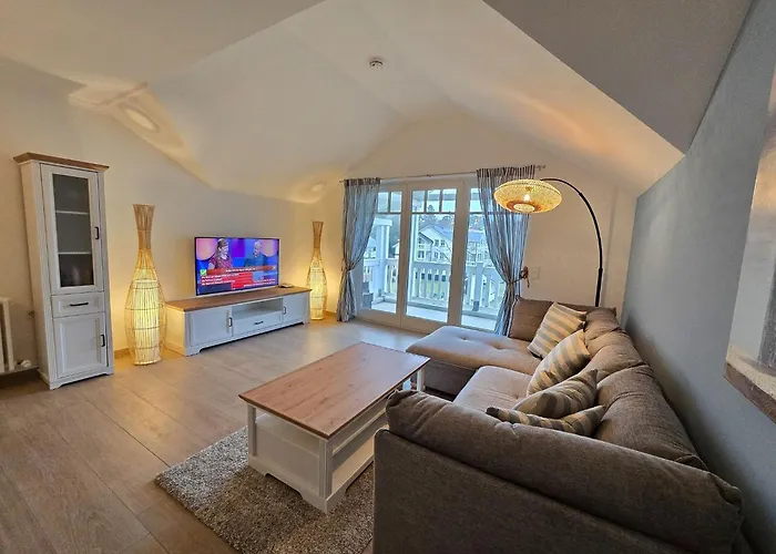 Klassik Appartement mit 1 Schlafzimmer und Balkon im Dachgeschoss 184